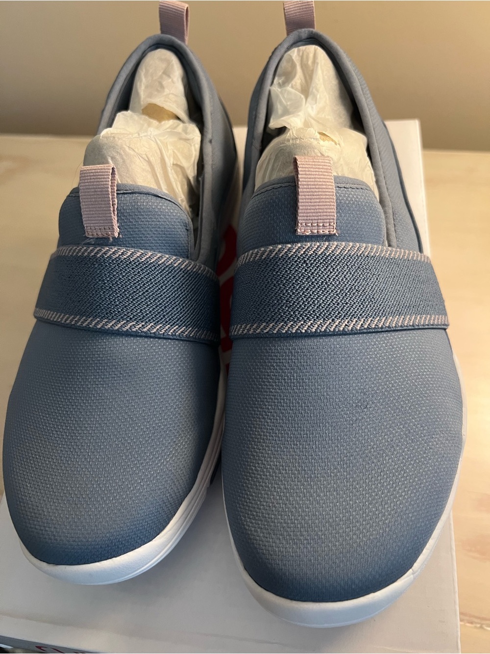 Women’s Slip-On Ryka Sneakers in Light Blue Slip on Size 7.5 New in Box